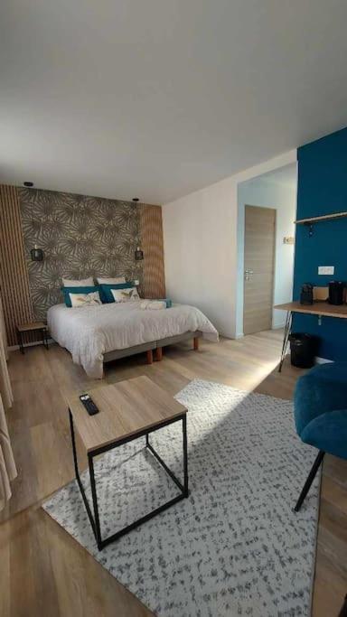Mister Hinster - Studio Tout Confort Centre Ville Nogent-Le-Rotrou - 1E Etage Esterno foto